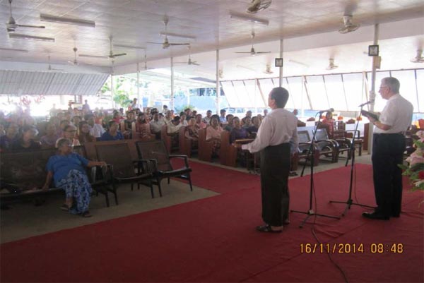 Brother Charlie Fizer, teaching at the Hebron Assembly