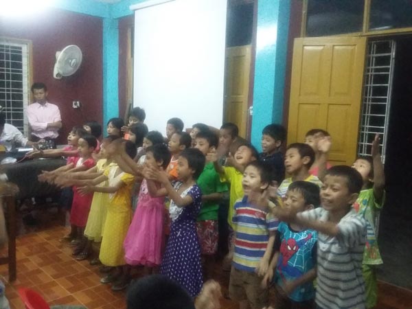 Kids singing an action song