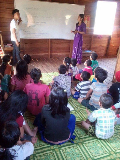 Sister Hte Le Phaw teaching at summer children camp