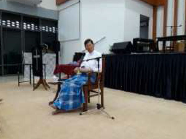 Dr. Ronnie Tin Maung is teaching